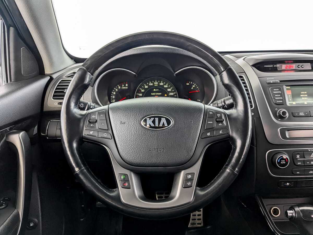 Kia Sorento с пробегом — 2017 год. Фото: #21