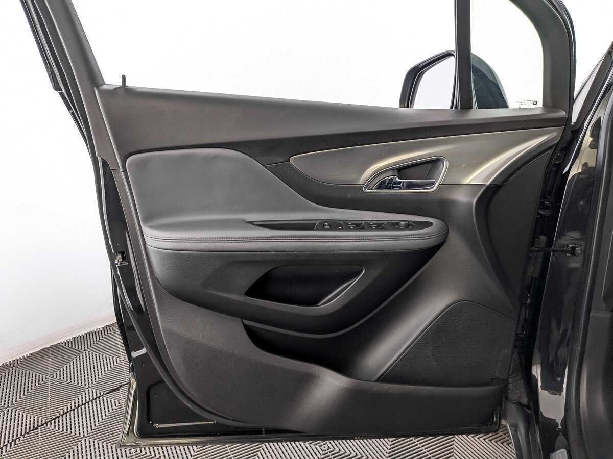 Opel Mokka с пробегом — 2013 год. Фото: #18