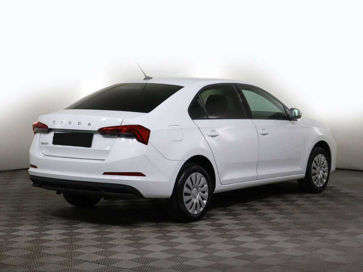 Skoda Rapid с пробегом — 2021 год. Фото: #3