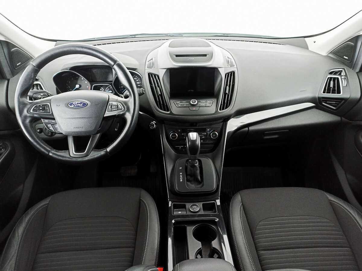 Ford Kuga с пробегом — 2018 год. Фото: #11