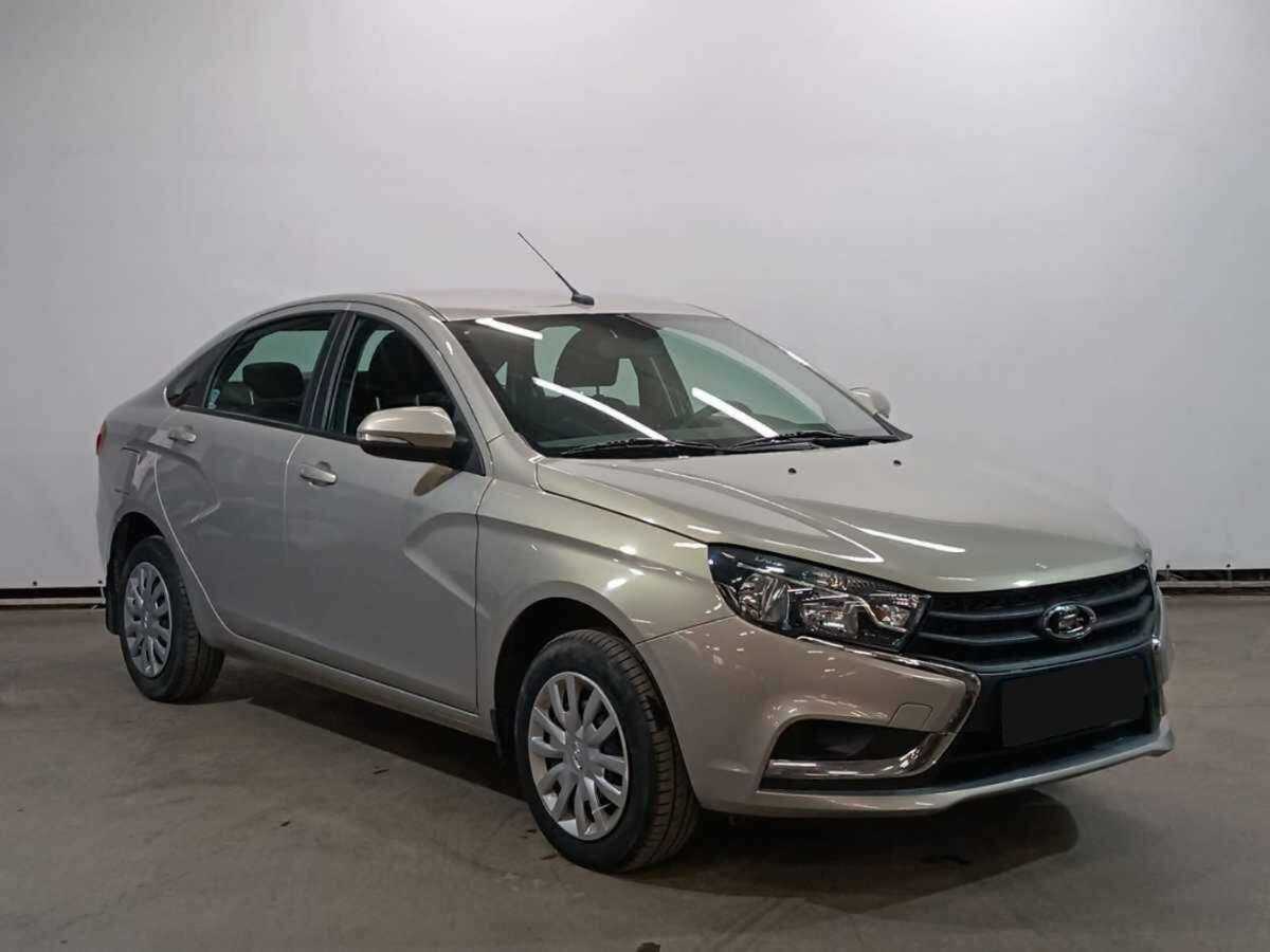 Lada (ВАЗ) Vesta с пробегом — 2018 год. Фото: #2