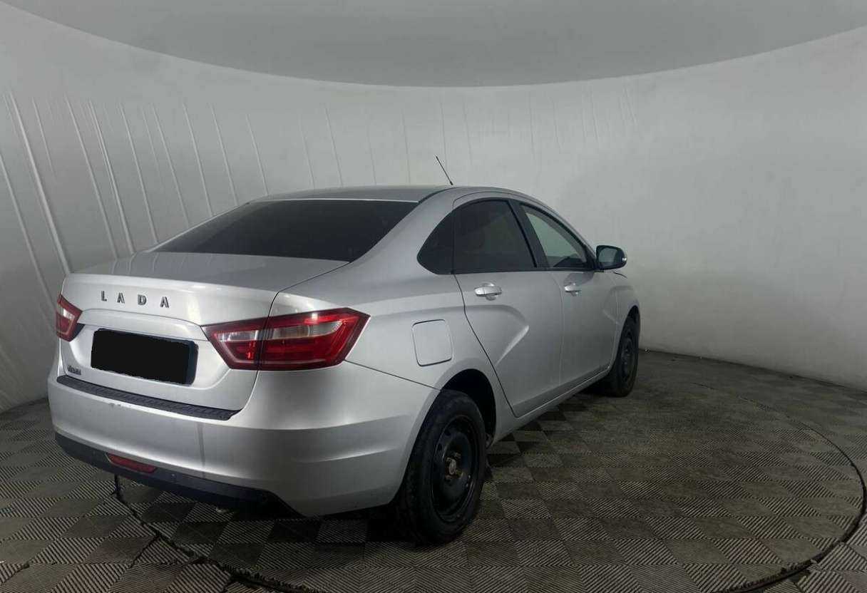 Lada (ВАЗ) Vesta с пробегом — 2020 год. Фото: #4