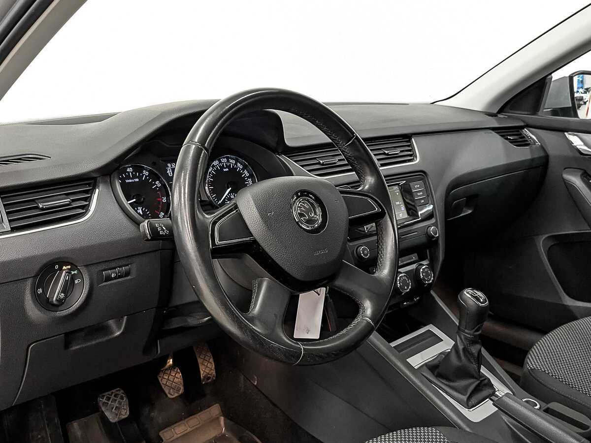 Skoda Octavia с пробегом — 2016 год. Фото: #14