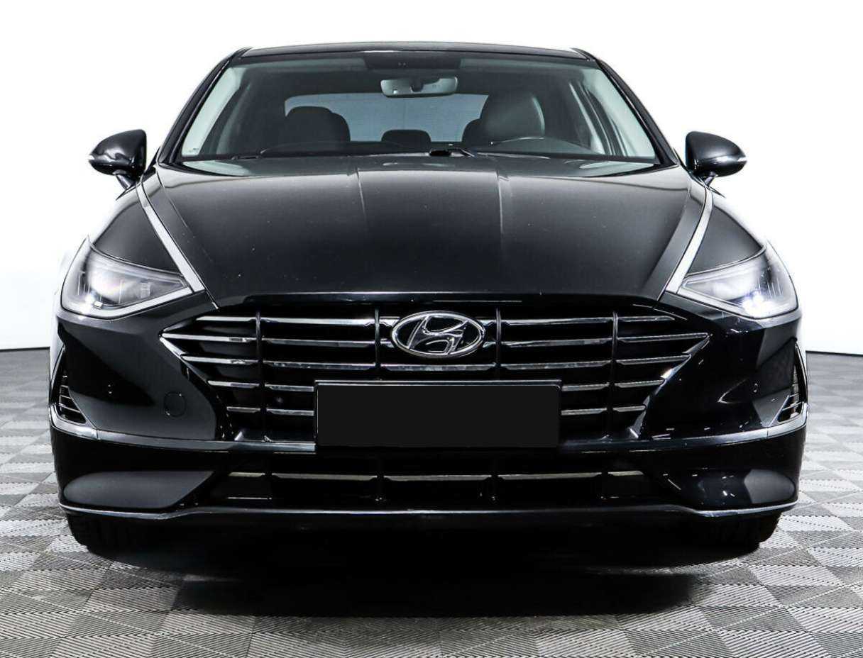 Hyundai Sonata с пробегом — 2020 год. Фото: #1