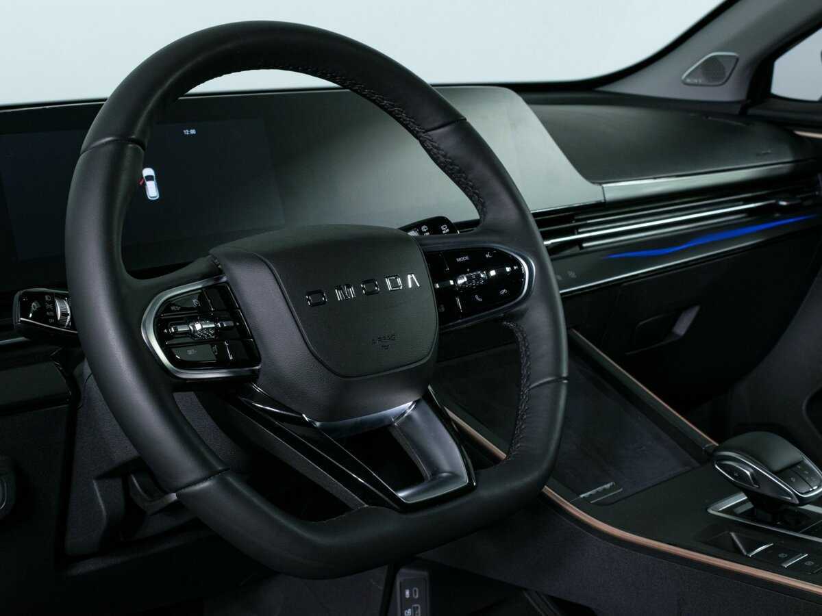 OMODA C5 с пробегом — 2024 год. Фото: #12