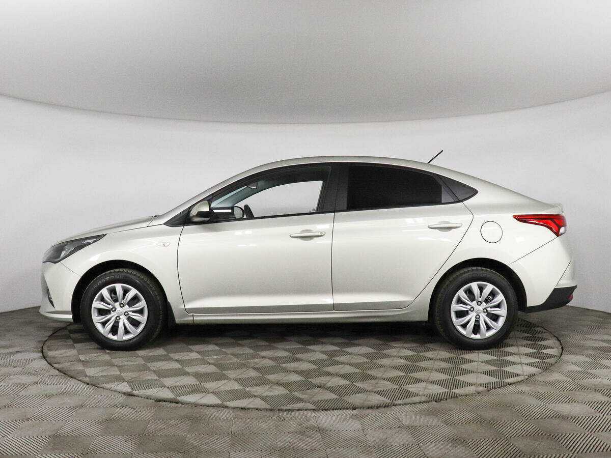 Hyundai Solaris с пробегом — 2020 год. Фото: #7