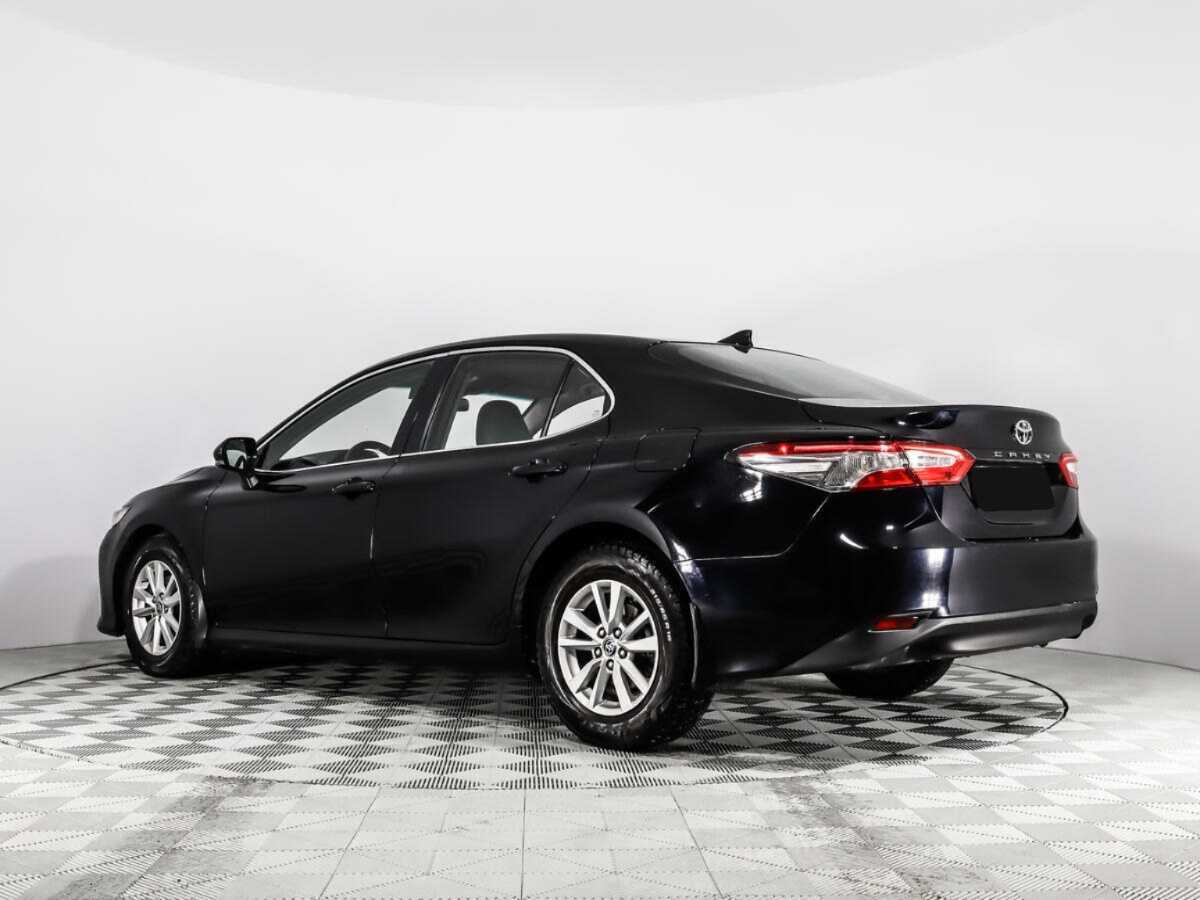 Toyota Camry с пробегом — 2021 год. Фото: #6