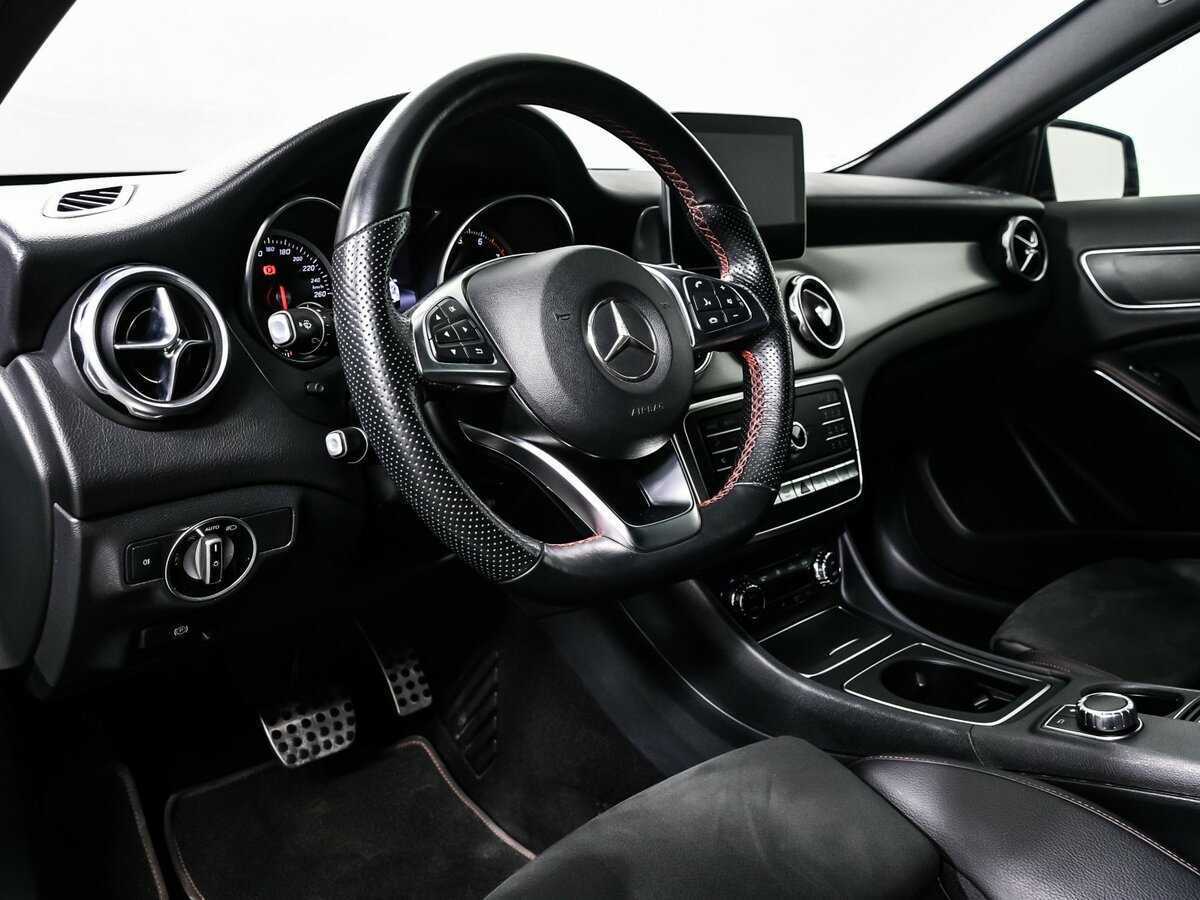 Mercedes-Benz GLA с пробегом — 2018 год. Фото: #12