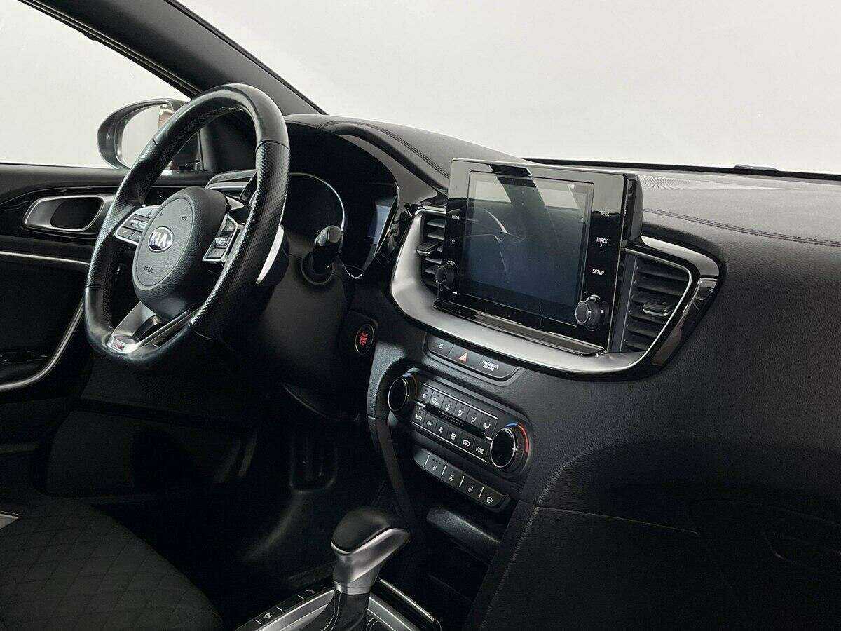 Kia Proceed с пробегом — 2020 год. Фото: #8