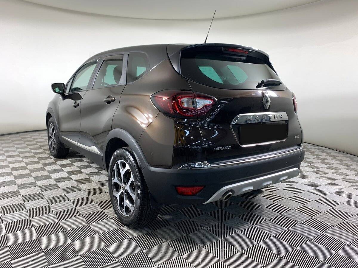Renault Kaptur с пробегом — 2018 год. Фото: #6