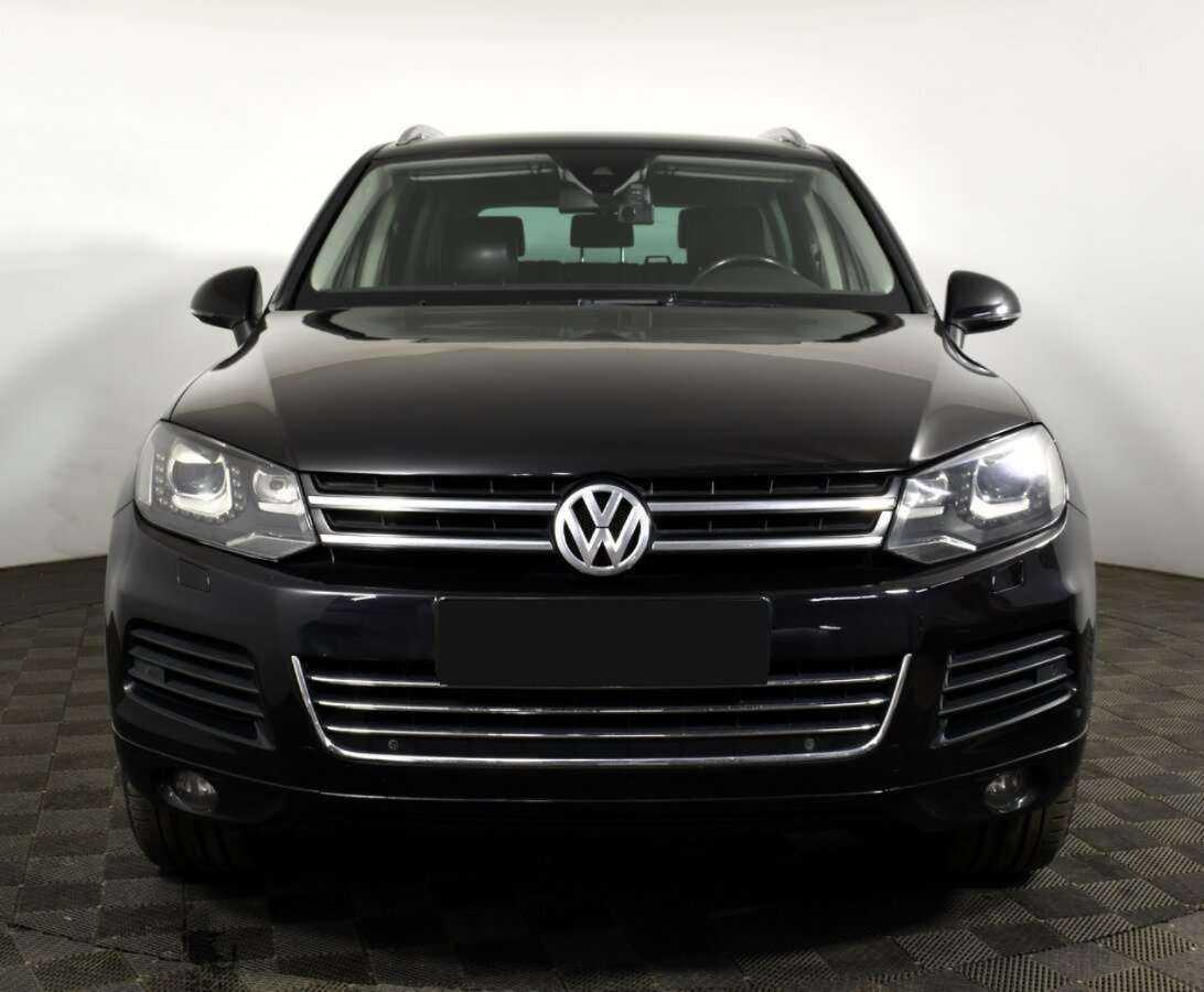 Volkswagen Touareg с пробегом — 2012 год. Фото: #1
