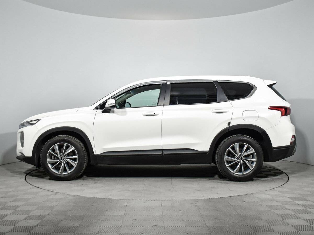 Hyundai Santa Fe с пробегом — 2018 год. Фото: #7