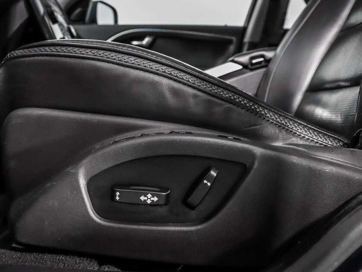 Volvo XC70 с пробегом — 2013 год. Фото: #9