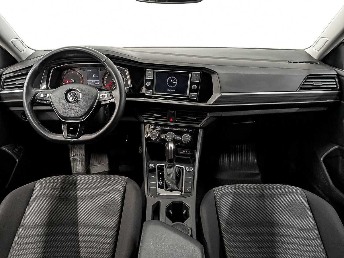 Volkswagen Jetta с пробегом — 2020 год. Фото: #13