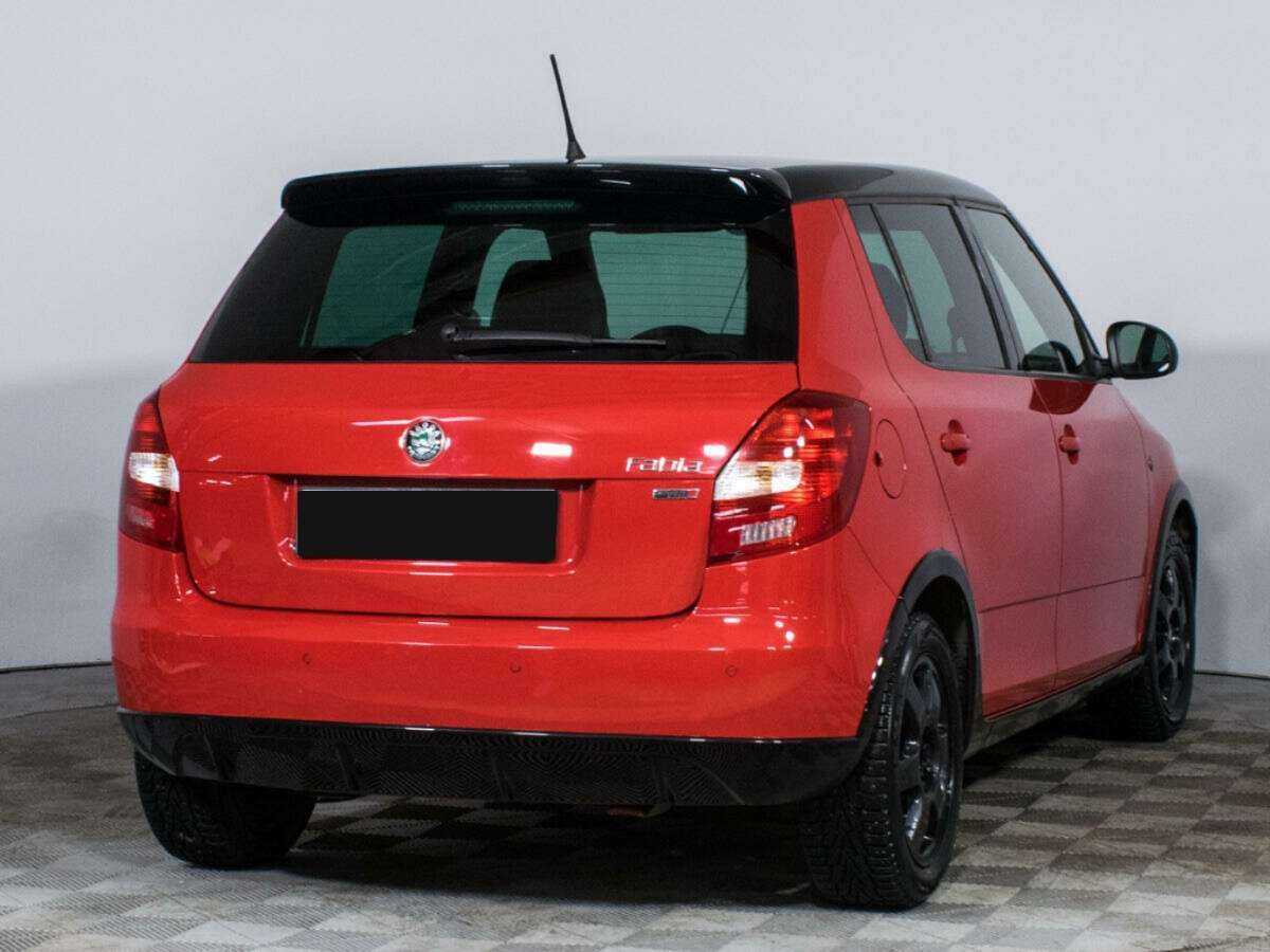 Skoda Fabia с пробегом — 2012 год. Фото: #4