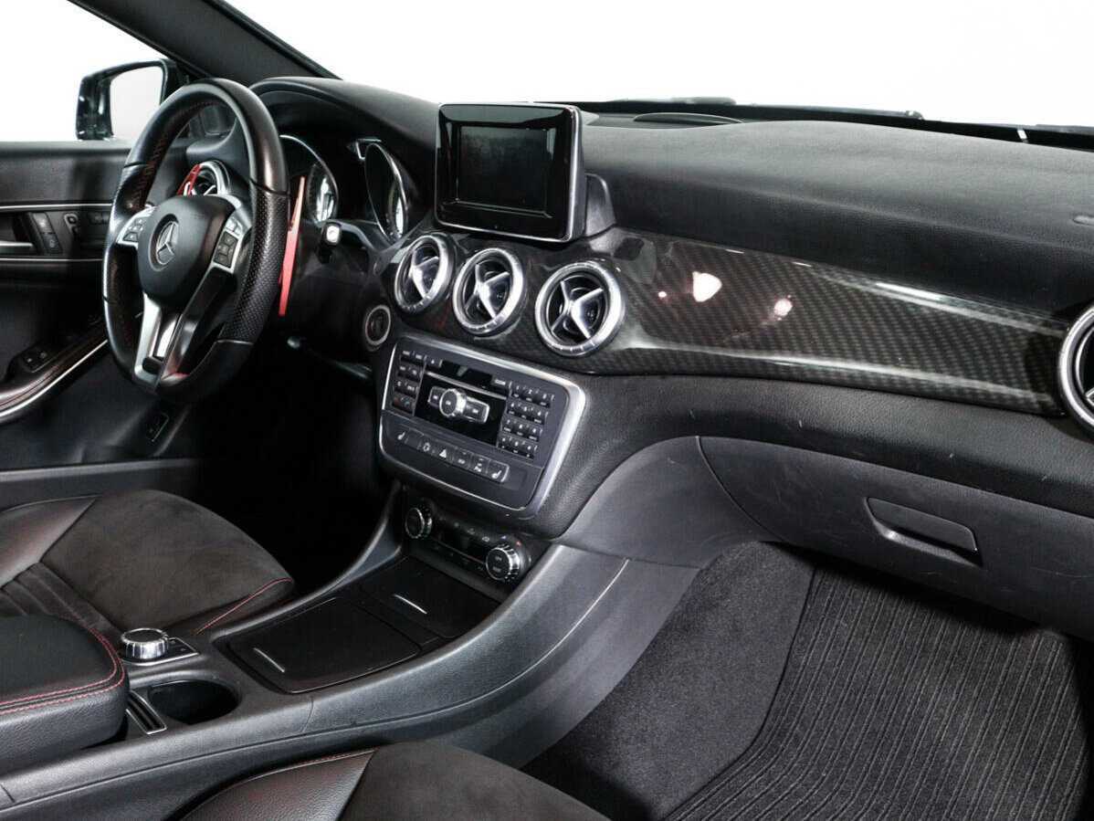 Mercedes-Benz CLA с пробегом — 2013 год. Фото: #7