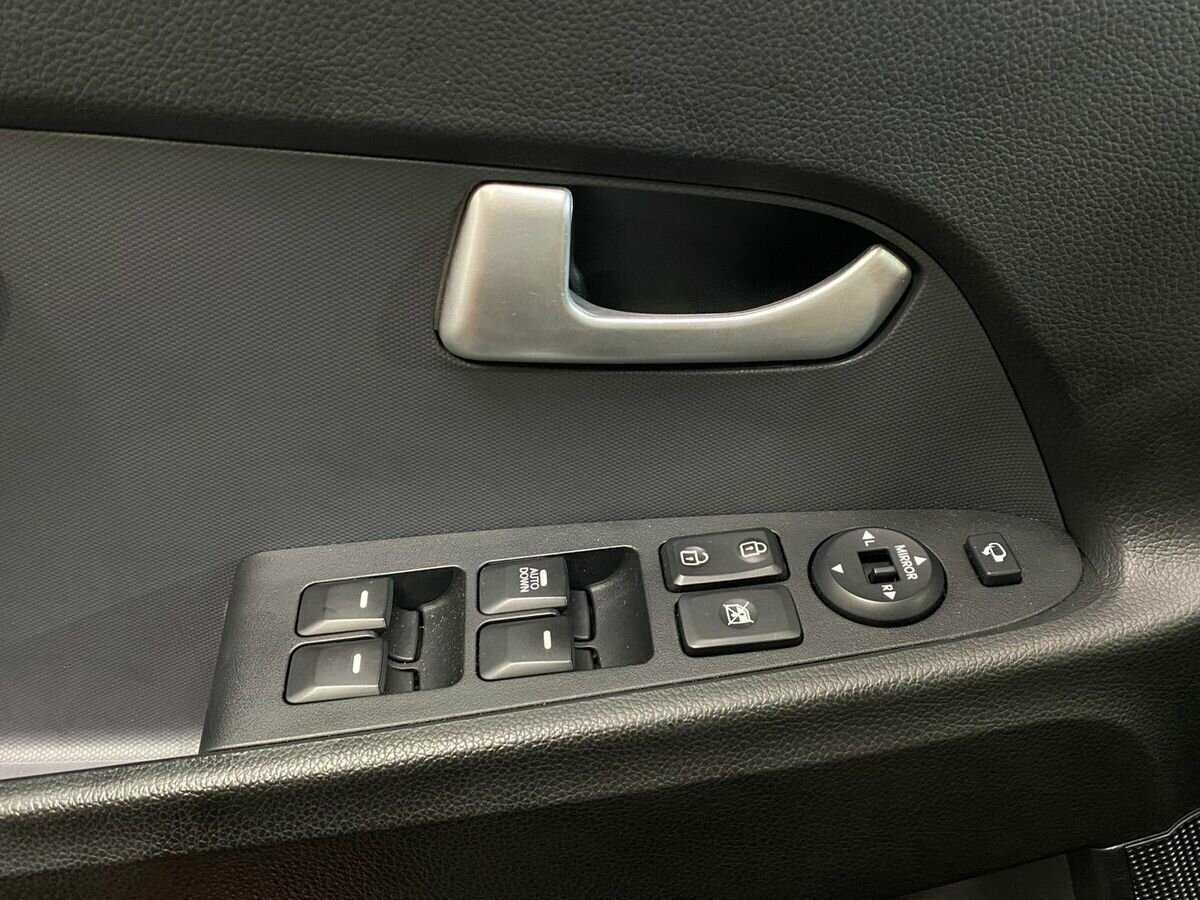 Kia Sportage с пробегом — 2012 год. Фото: #15