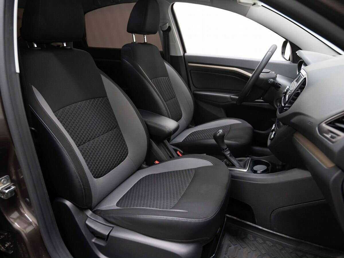 Lada (ВАЗ) Vesta с пробегом — 2018 год. Фото: #13