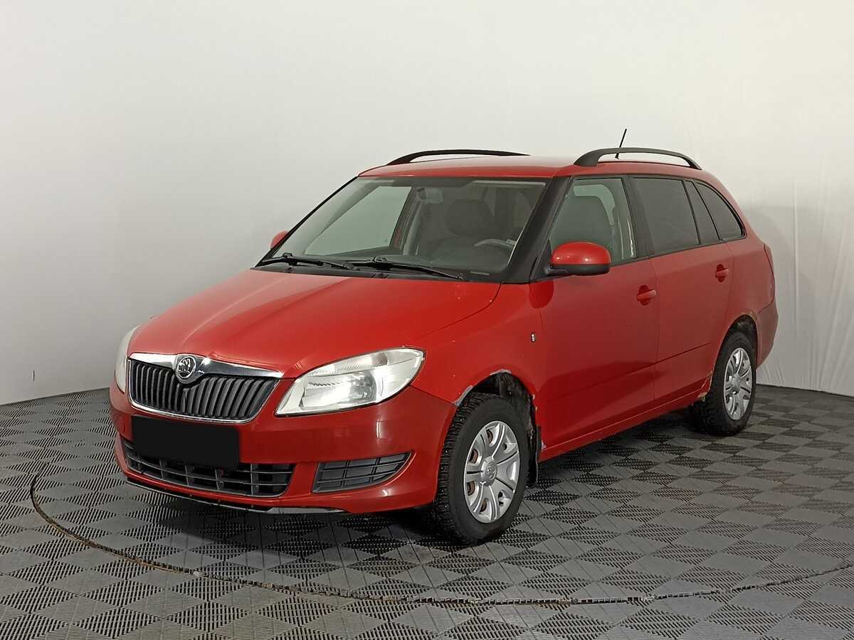 Skoda Fabia с пробегом — 2014 год. Посмотреть фото