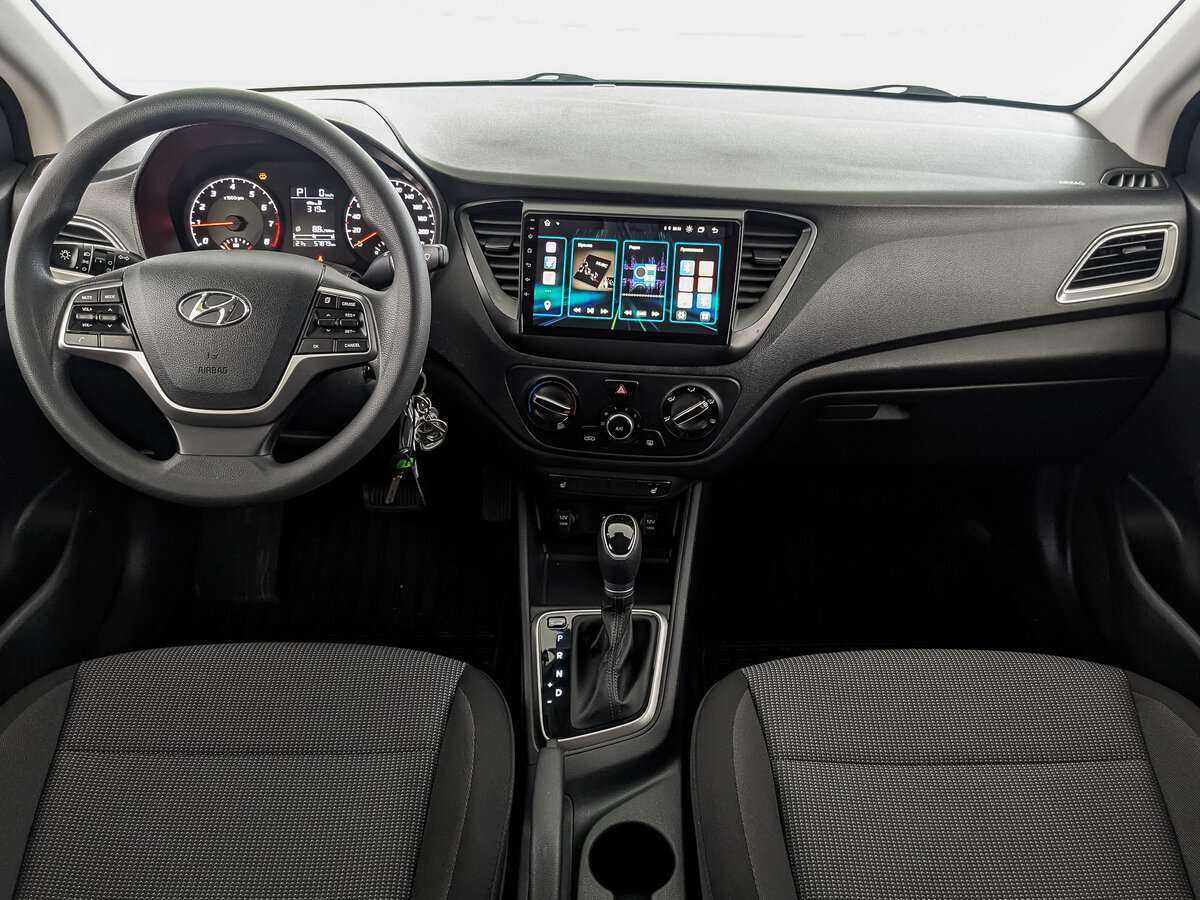 Hyundai Solaris с пробегом — 2021 год. Фото: #13
