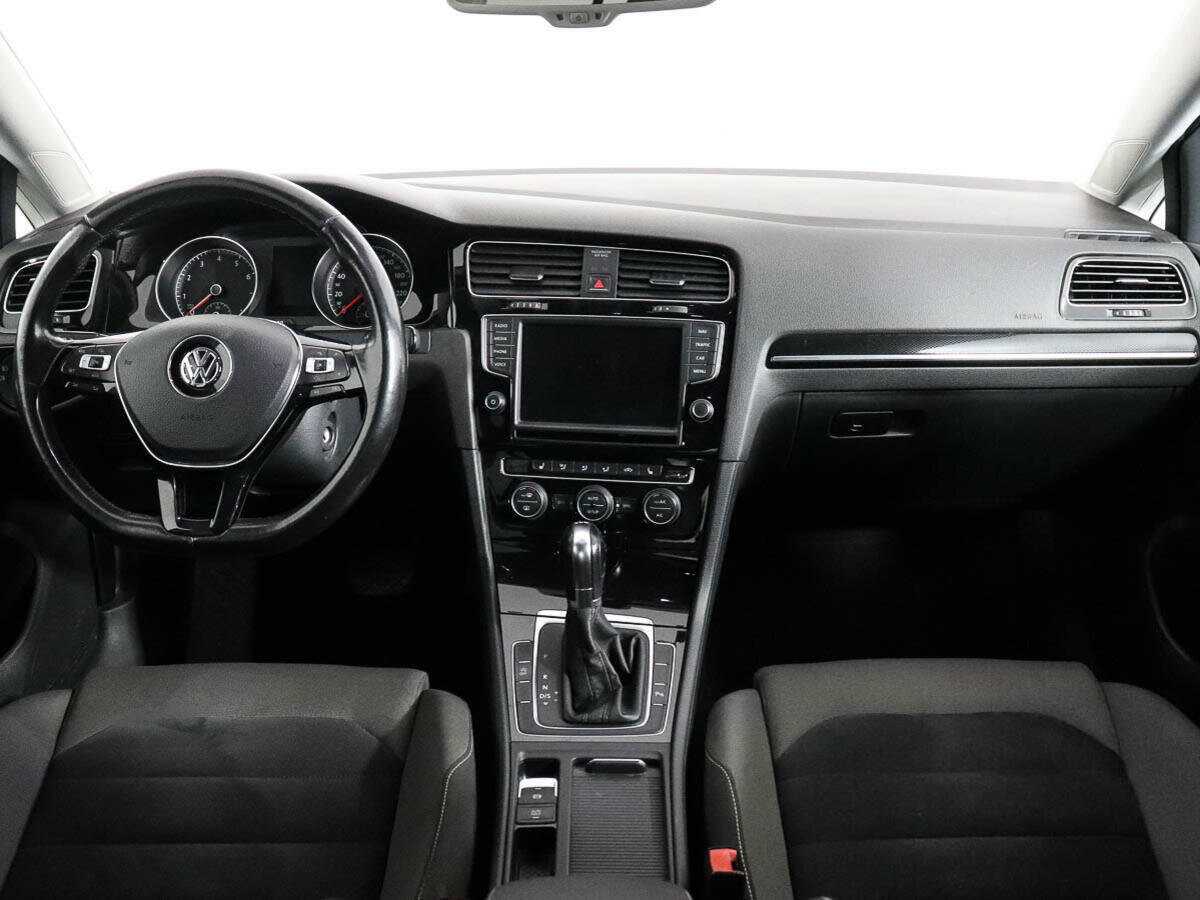 Volkswagen Golf с пробегом — 2013 год. Фото: #9
