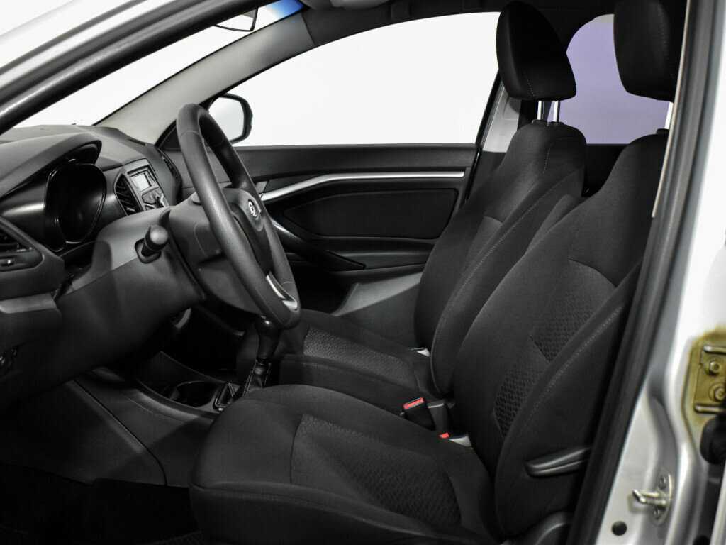 Lada (ВАЗ) Vesta с пробегом — 2017 год. Фото: #10