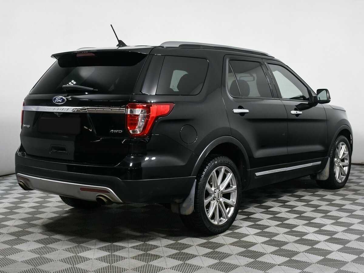 Ford Explorer с пробегом — 2016 год. Фото: #3