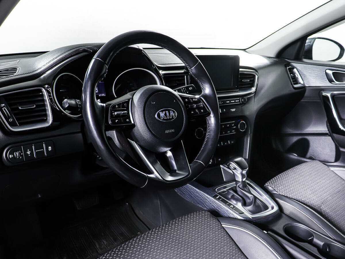 Kia Ceed с пробегом — 2018 год. Фото: #11