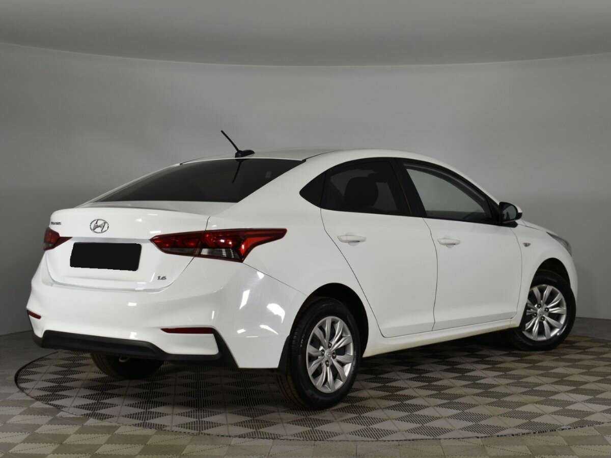 Hyundai Solaris с пробегом — 2018 год. Фото: #1