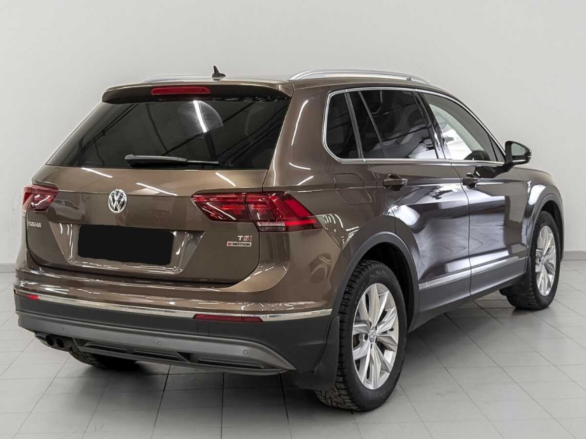 Volkswagen Tiguan с пробегом — 2017 год. Фото: #4