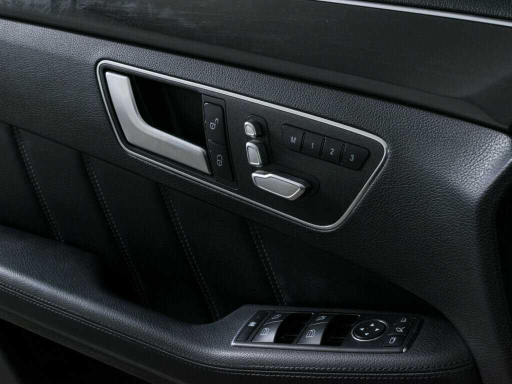 Mercedes-Benz E-Класс с пробегом — 2013 год. Фото: #15