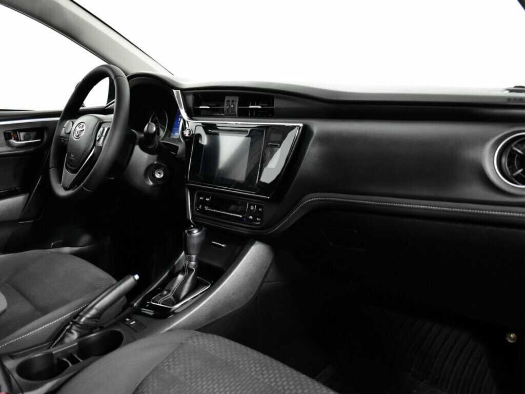 Toyota Corolla с пробегом — 2018 год. Фото: #8