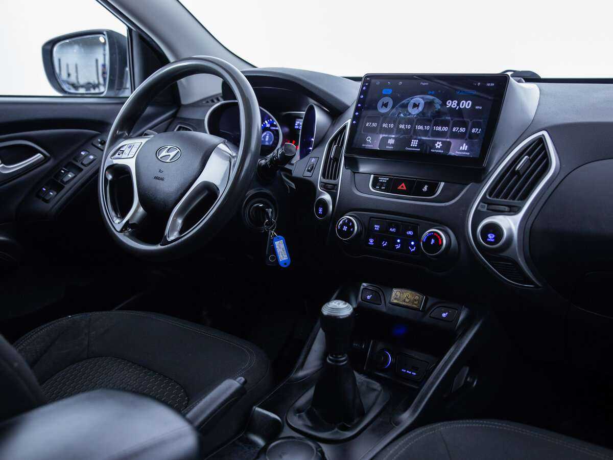 Hyundai ix35 с пробегом — 2012 год. Фото: #11