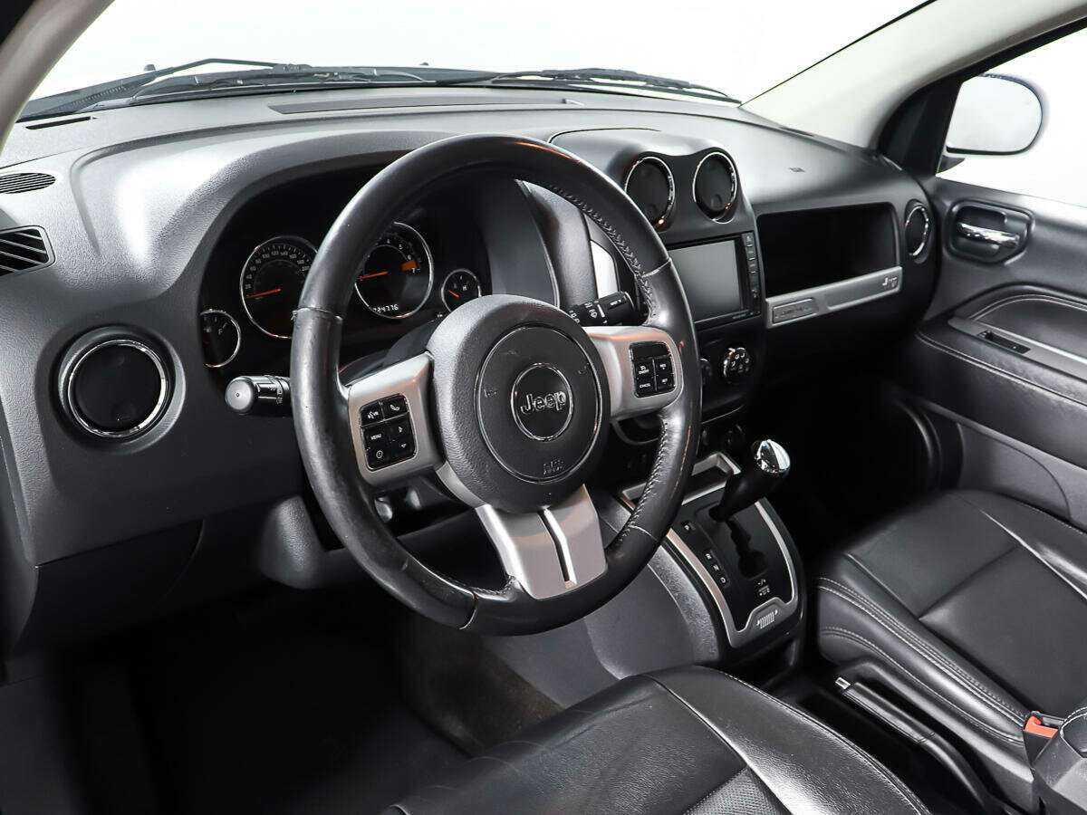 Jeep Compass с пробегом — 2013 год. Фото: #11