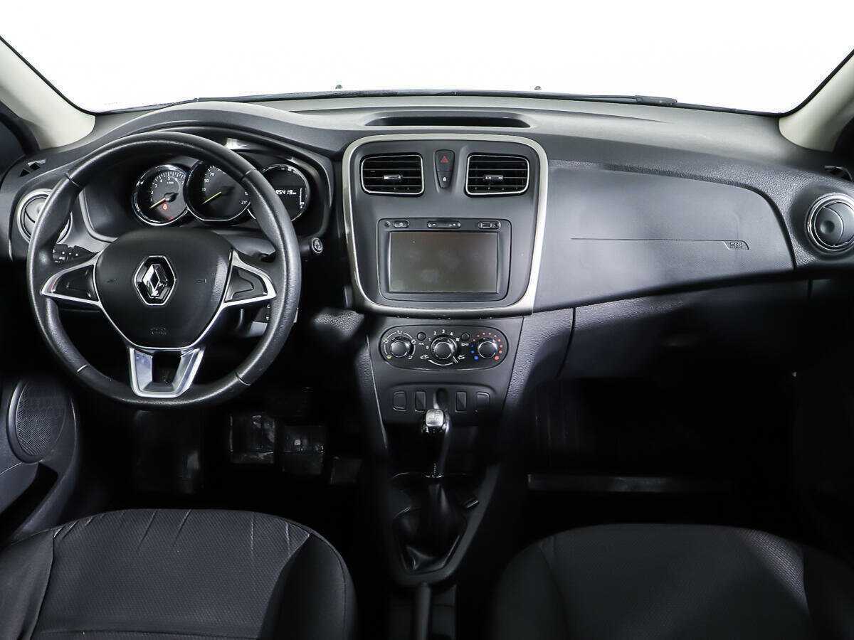 Renault Logan с пробегом — 2019 год. Фото: #10