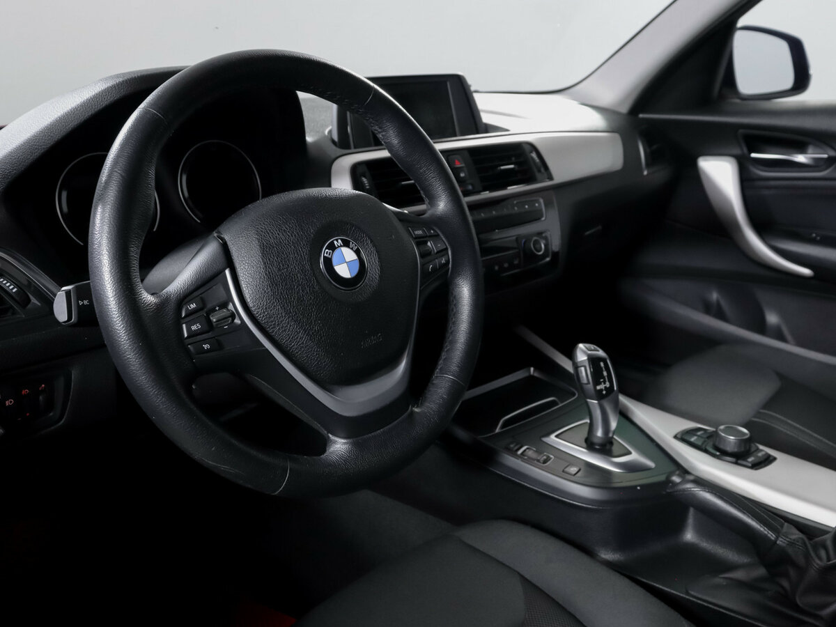 BMW 1 серии с пробегом — 2018 год. Фото: #12