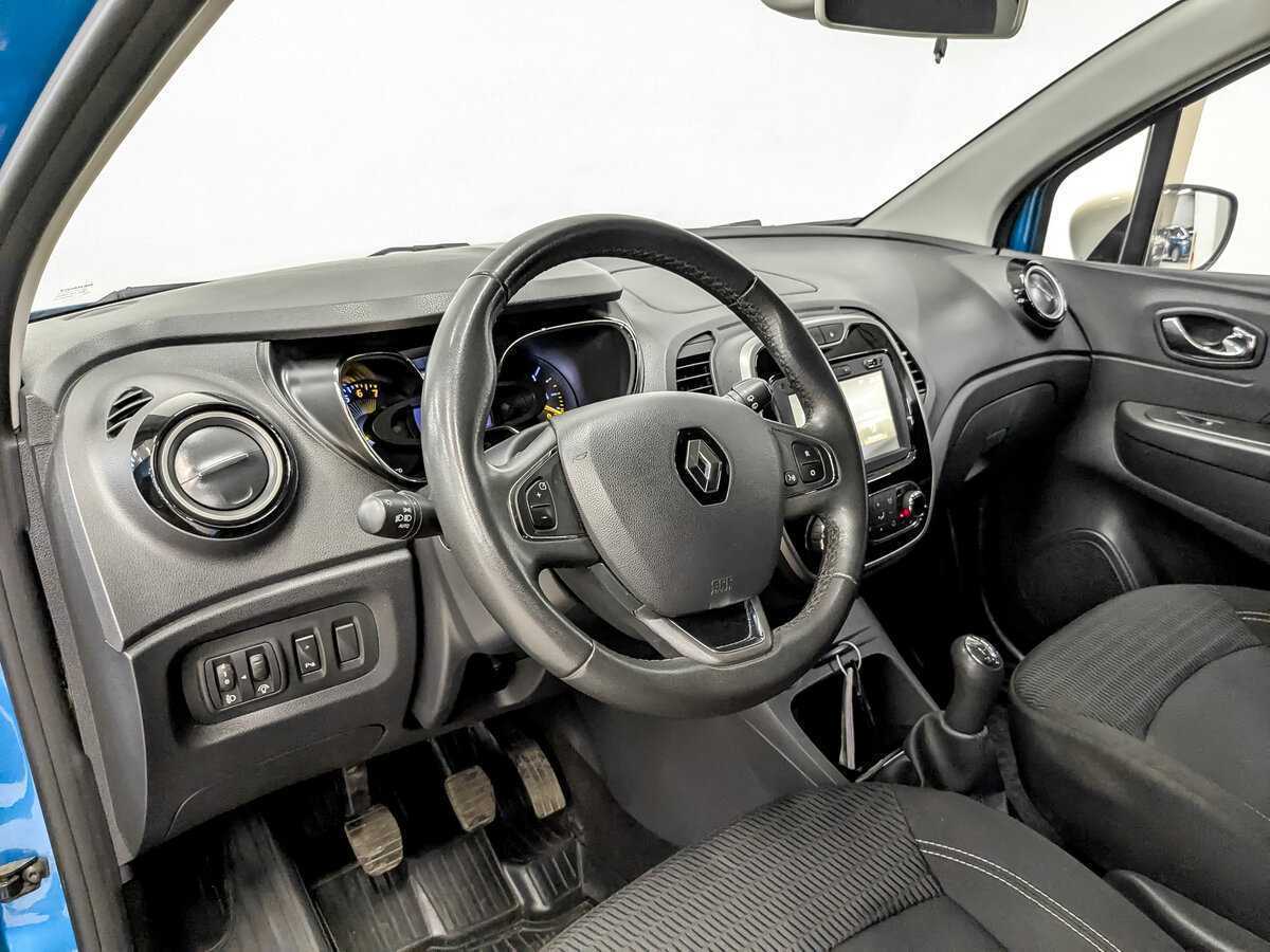 Renault Kaptur с пробегом — 2016 год. Фото: #15
