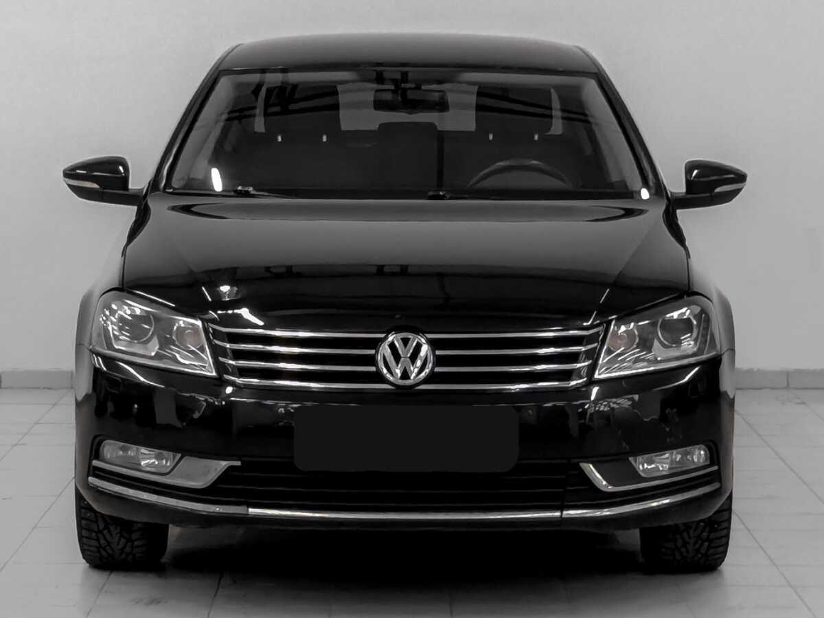 Volkswagen Passat с пробегом — 2012 год. Фото: #1