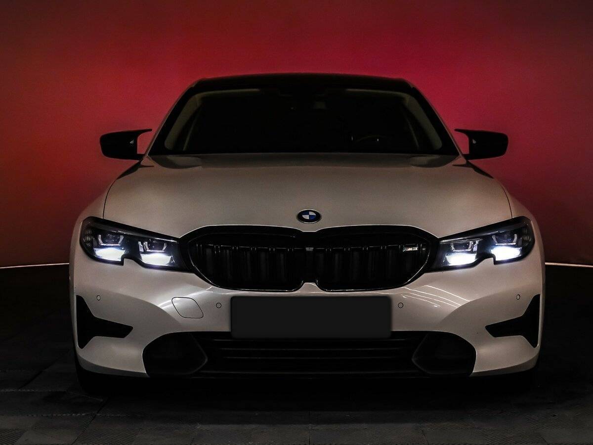 BMW 3 серии с пробегом — 2019 год. Фото: #13