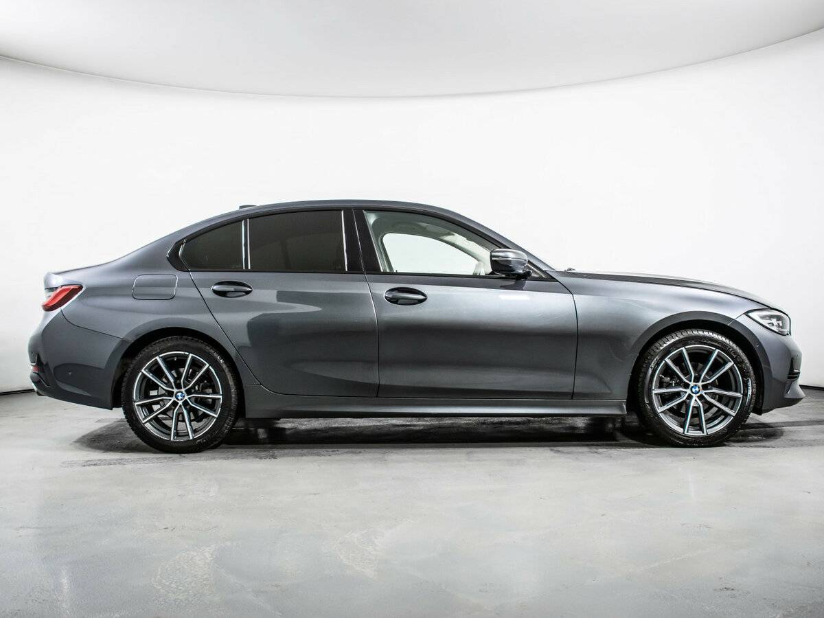BMW 3 серии с пробегом — 2020 год. Фото: #3