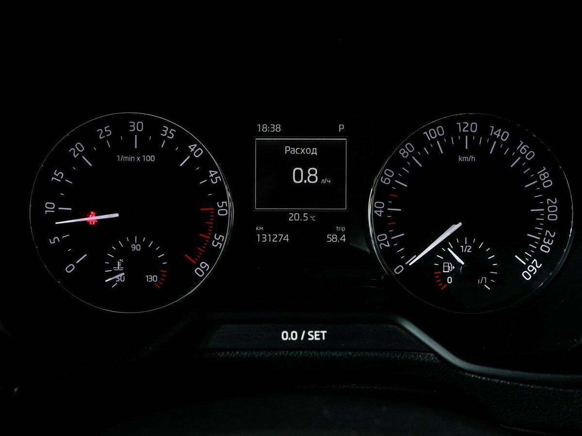 Skoda Octavia с пробегом — 2015 год. Фото: #10