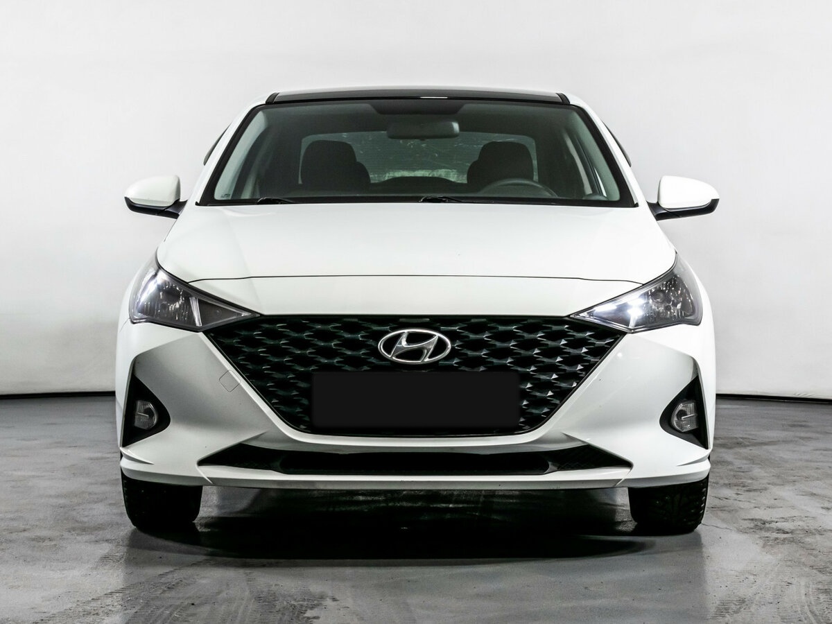 Hyundai Solaris с пробегом — 2020 год. Фото: #1