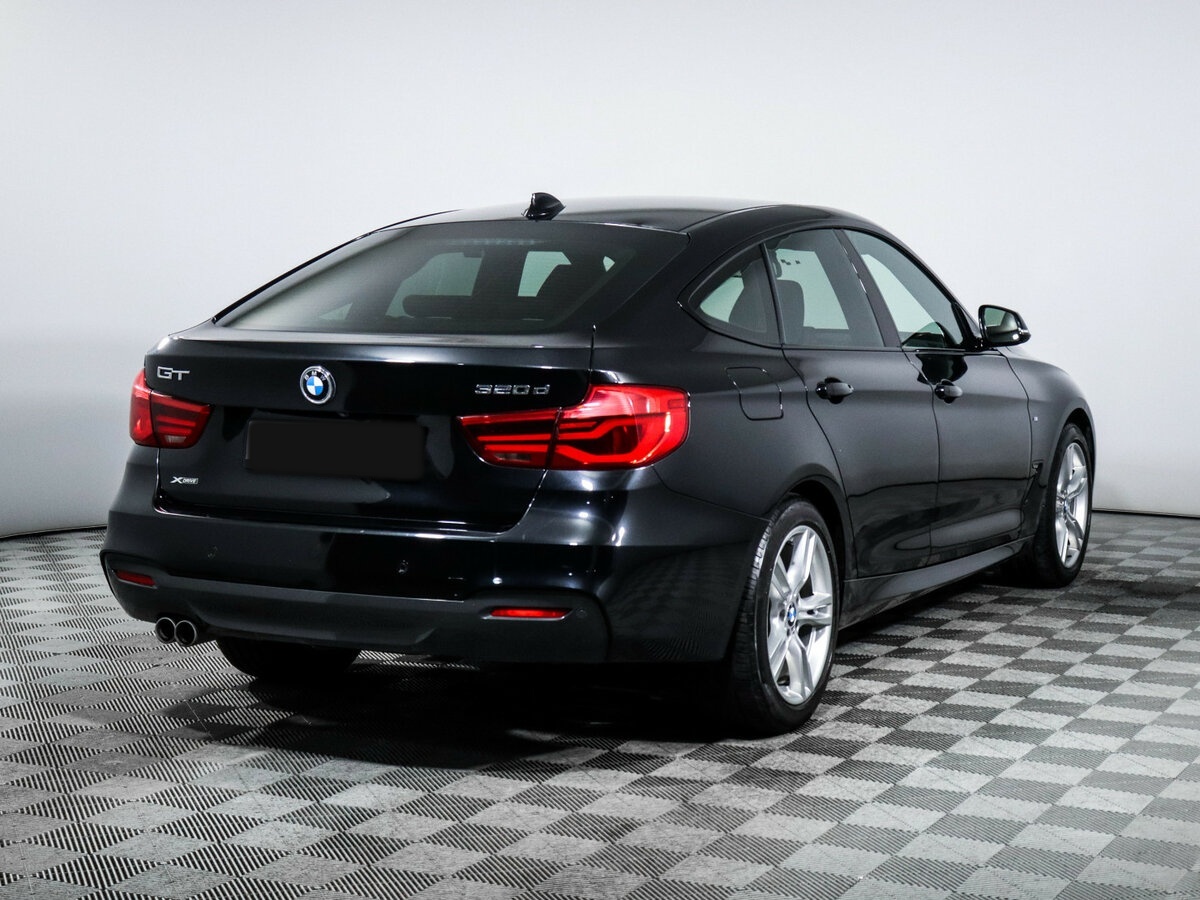 BMW 3 серии с пробегом — 2017 год. Фото: #4