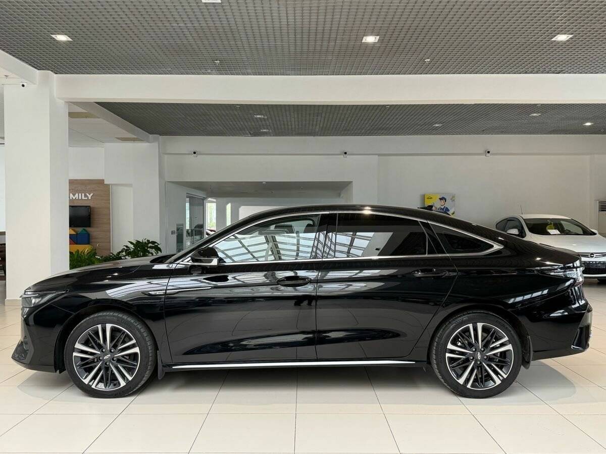 Chery Arrizo 8 с пробегом — 2024 год. Фото: #9