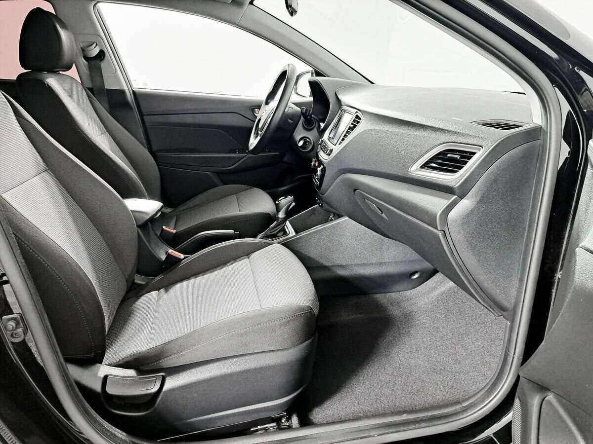 Hyundai Solaris с пробегом — 2019 год. Фото: #8