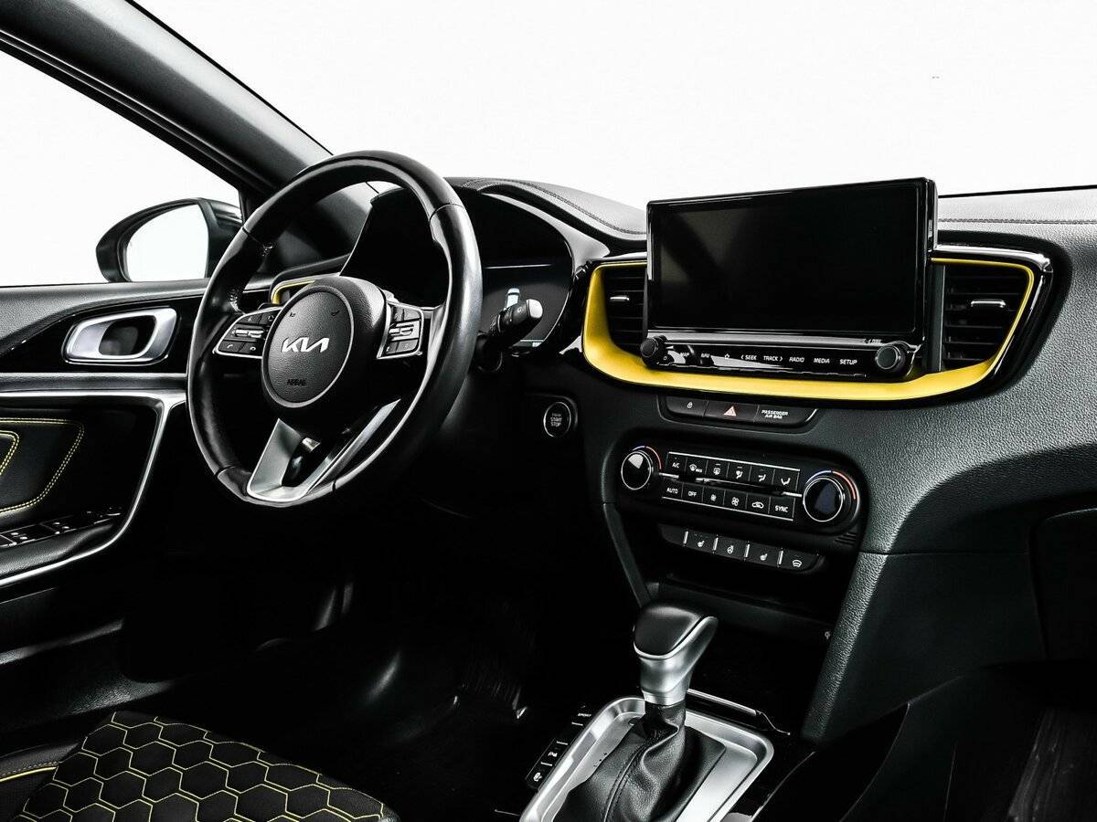 Kia XCeed с пробегом — 2021 год. Фото: #8