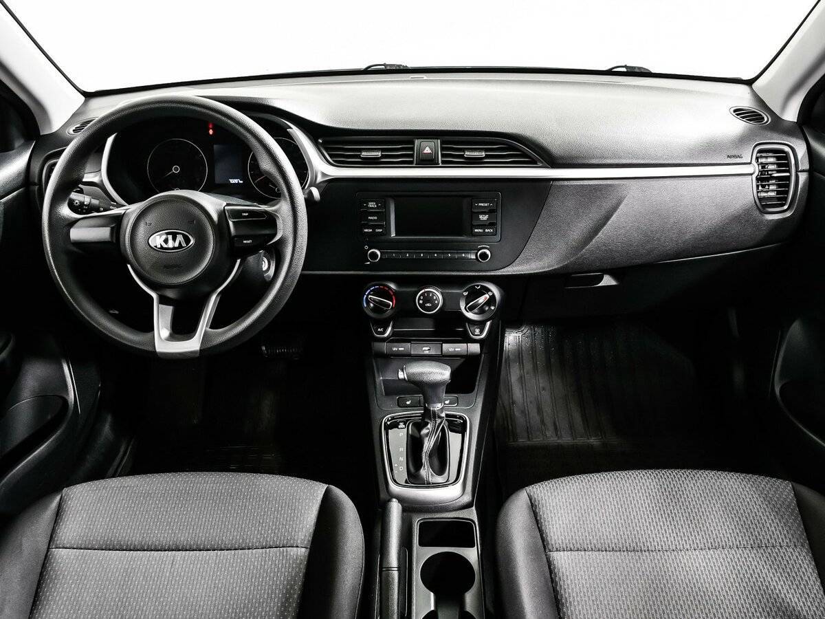 Kia Rio с пробегом — 2020 год. Фото: #10