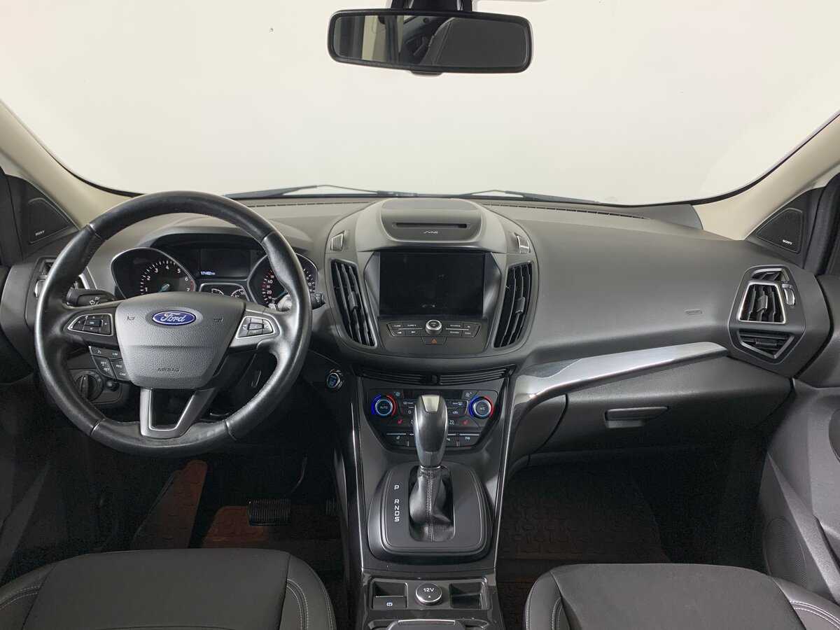 Ford Kuga с пробегом — 2017 год. Фото: #12