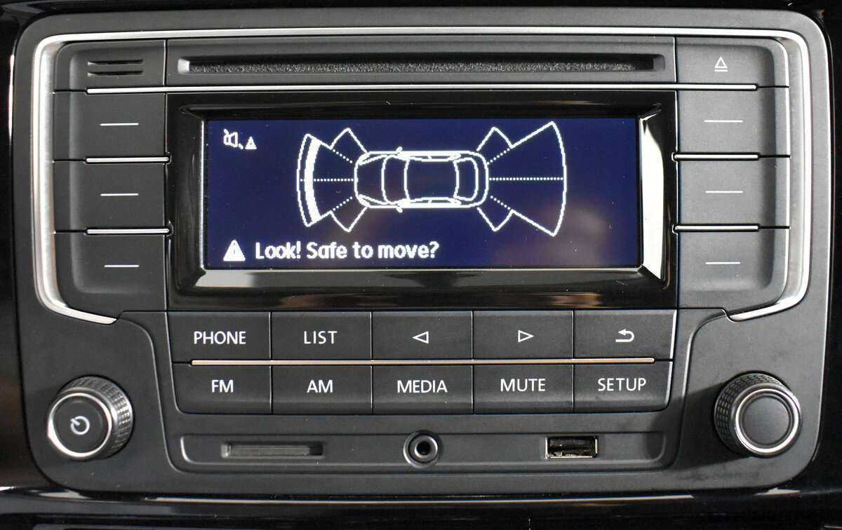 Volkswagen Jetta с пробегом — 2016 год. Фото: #11