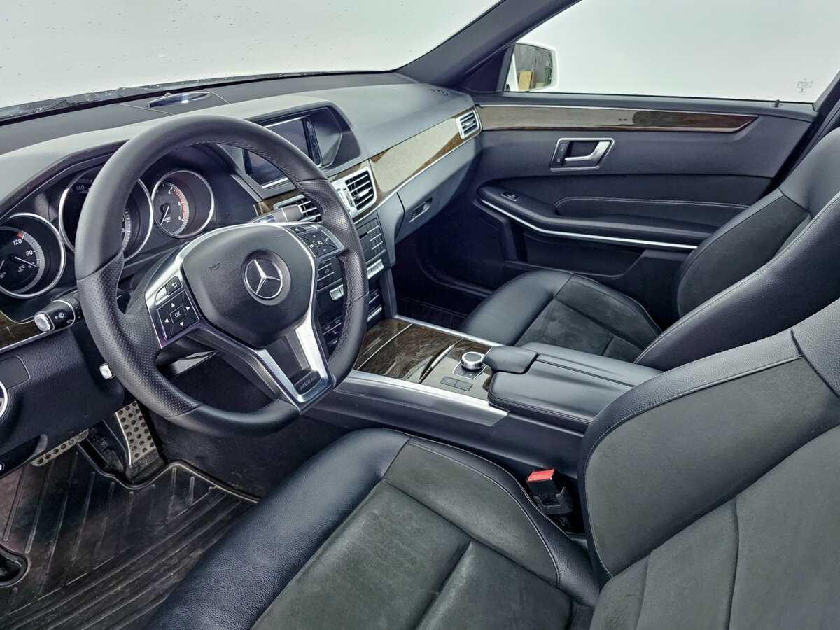 Mercedes-Benz E-Класс с пробегом — 2015 год. Фото: #8